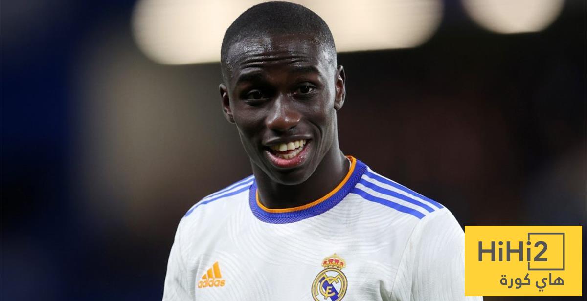 إيباي يحذر بايرن ميونخ من عودة ميندي