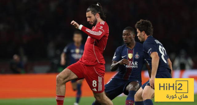 إحصائيات الشوط الأول لمباراة باريس وليفربول 2 إحصائيات الشوط الأول لمباراة باريس وليفربول 1