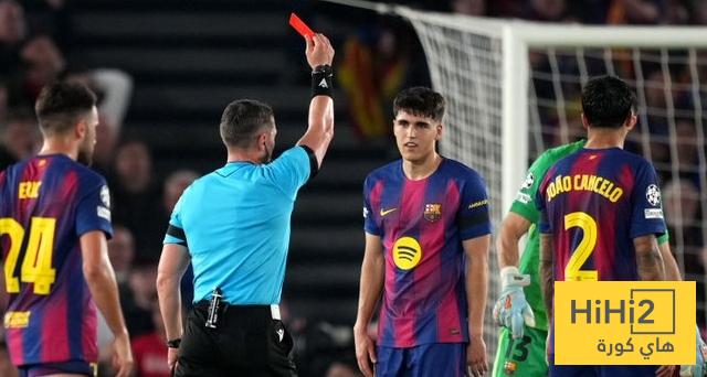 احصائية صادمة لبرشلونة في عدد طرد لاعبيه