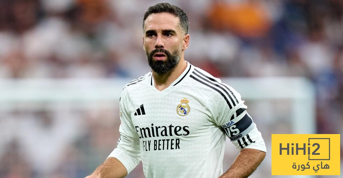 صورة .. كارفخال كاد يتعرض لإصابة اثناء عمليات الاحماء