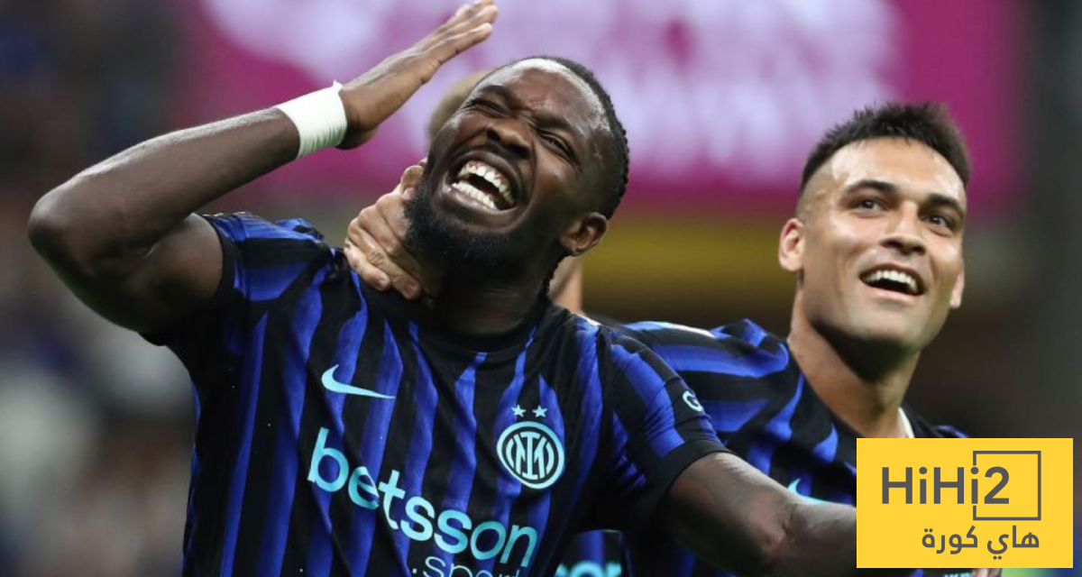 صورة – إنتر ميلان يقترب أكثر من لقب الدوري الإيطالي صورة – إنتر ميلان يقترب أكثر من لقب الدوري الإيطالي