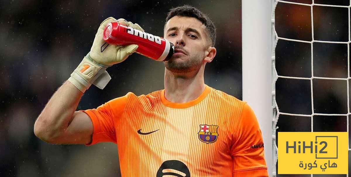 عشب ملعب اتلتيكو مشكلة لـ خوان غارسيا