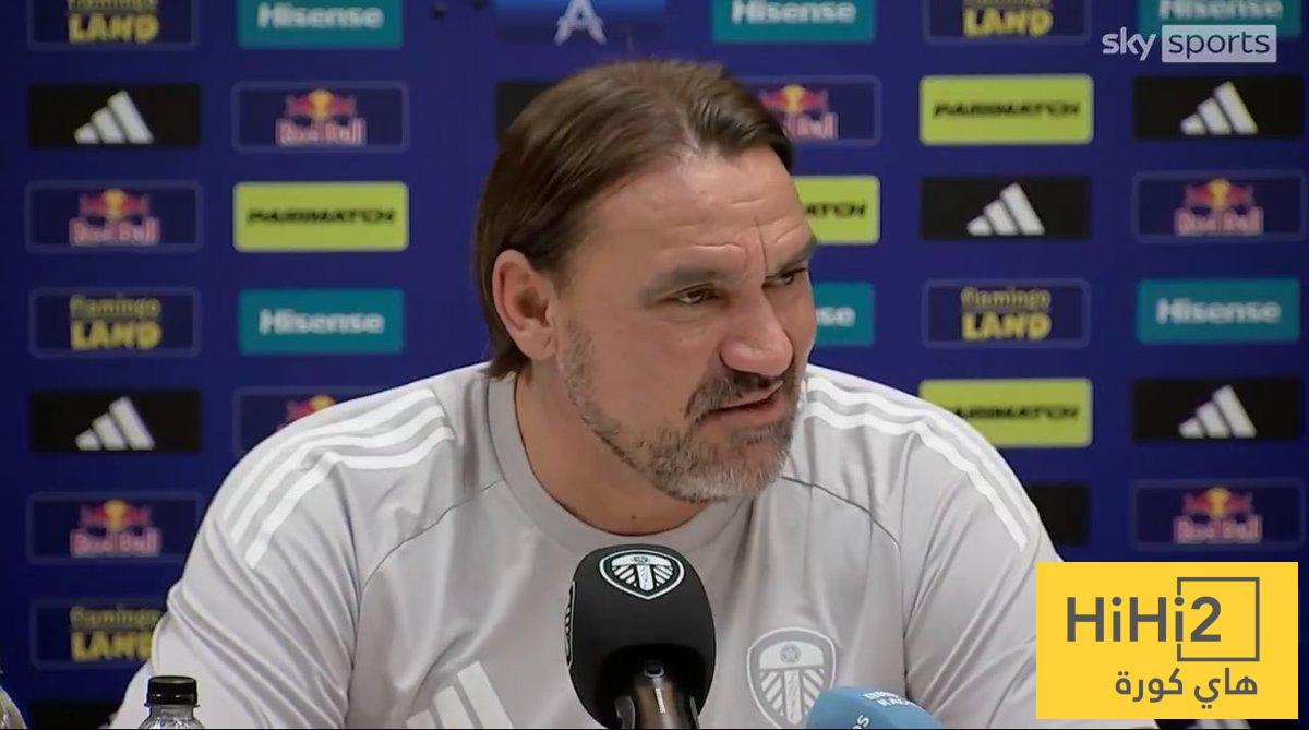 مدرب ليدز يطلق تصريحًا ناريًا بعد الفوز على مانشستر يونايتد