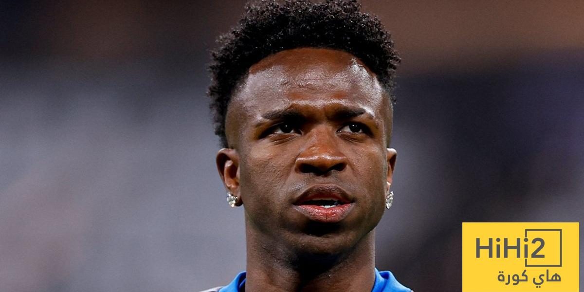 فينيسيوس المنقذ.. جماهير الريال تداعب البرازيلي قبل قمة البايرن فينيسيوس المنقذ.. جماهير الريال تداعب البرازيلي قبل قمة البايرن