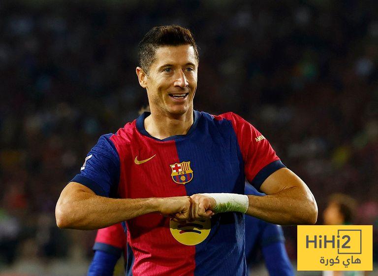 ليفاندوفسكي يتحول إلى عبء على برشلونة!