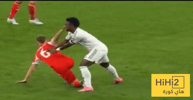 لماذا لا نكون صرحاء ومنصفين …! هذا اللاعب وقح 1