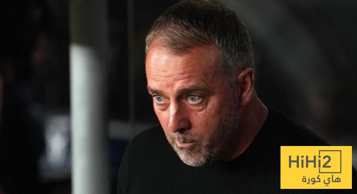 صورة .. فليك يفحص كانسيلو بعد خروجه مصابا ضد فيغو