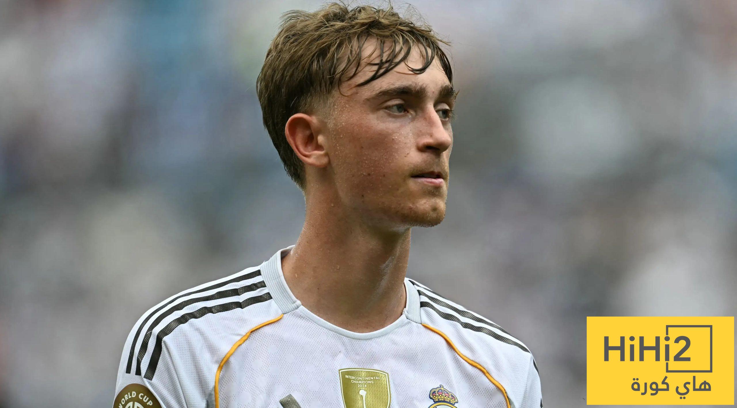 صورة .. هويسين يسخر من انتوني بعد انذاره