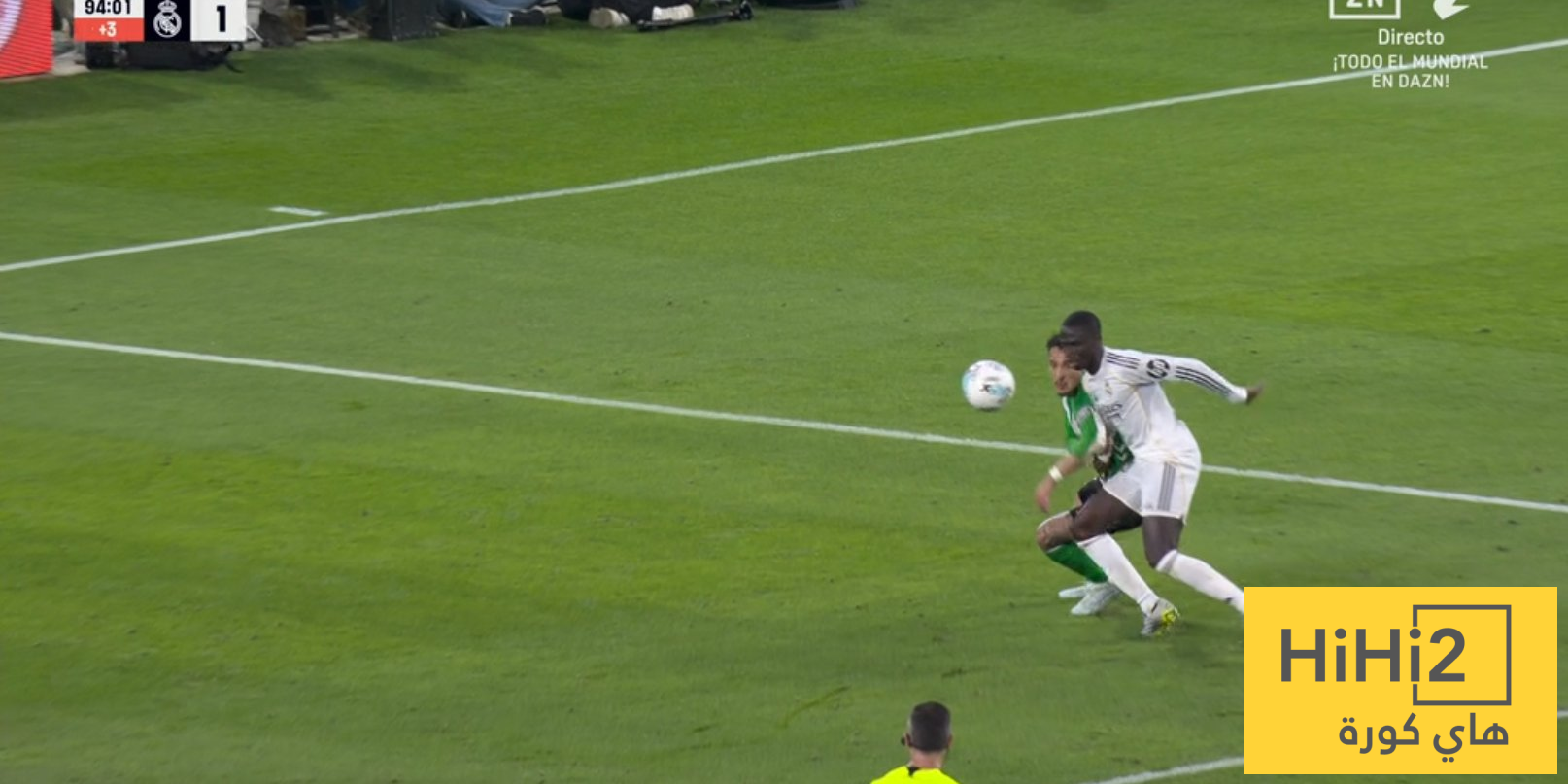 صور: فضيحة تحكيمية في هدف بيتيس امام ريال مدريد صور: فضيحة تحكيمية في هدف بيتيس امام ريال مدريد