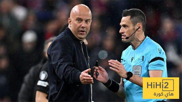 سلوت يستفز جماهير اليونايتد بعد خسارة ليفربول