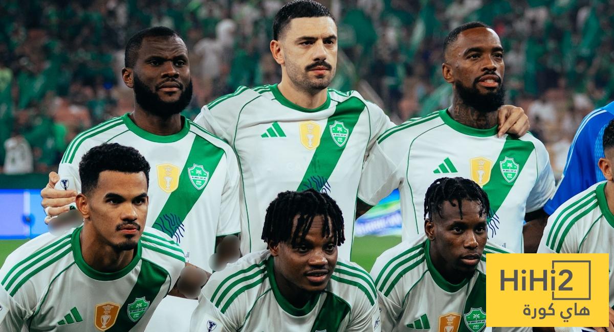 احتفال غير عادي في الأهلي !