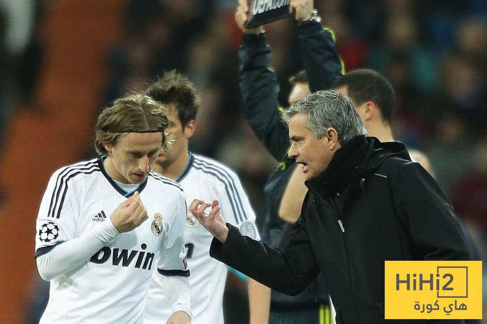 مورينيو يغري مودريتش بالعودة إلى ريال مدريد