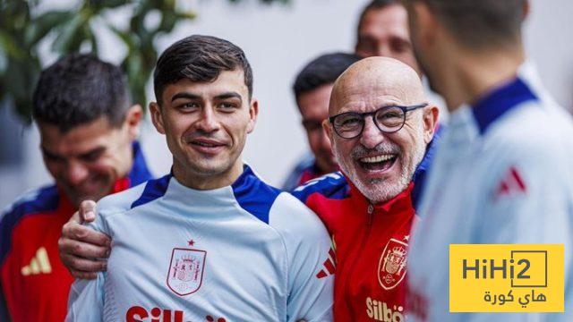 دي لا فوينتي يدافع عن بيدري !