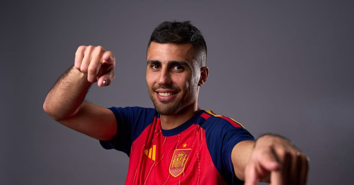 عاجل.. اجتماع سري يقرب رودري من ريال مدريد