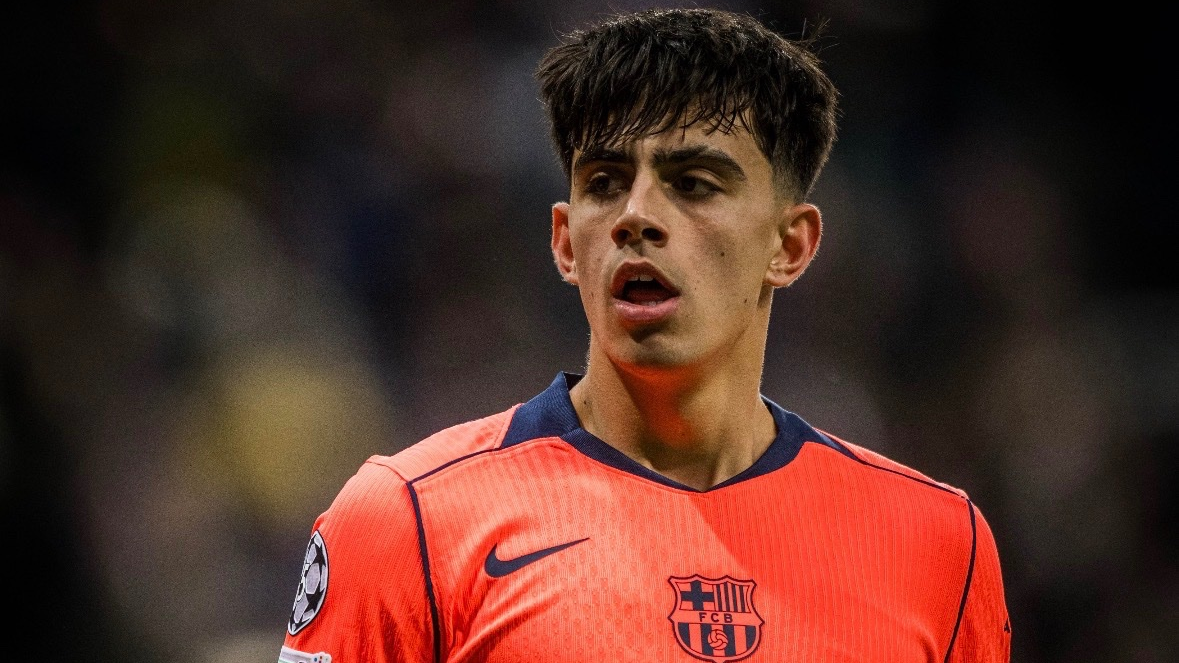 4 أندية كبرى تتنافس على ضم مارك بيرنال.. واللاعب يحسم موقفه