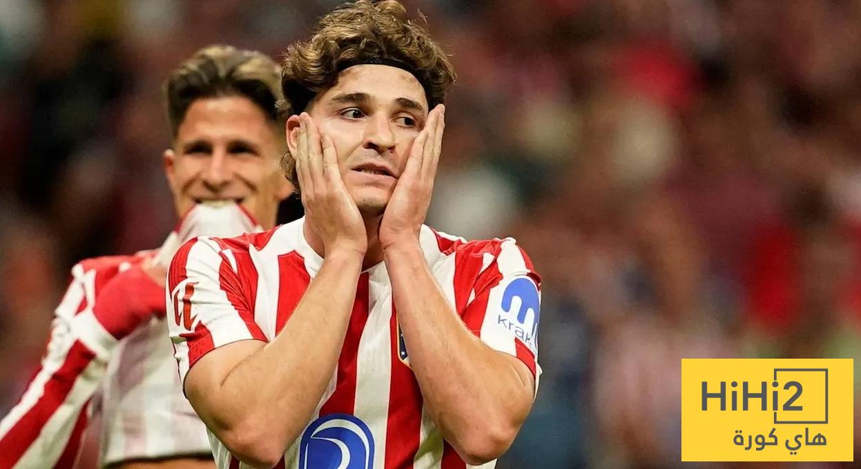 سبب هدوء برشلونة في صفقة ألفاريز