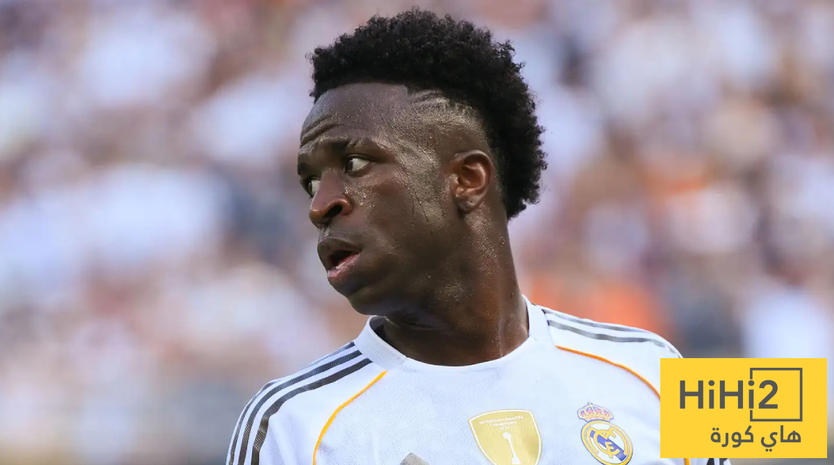 من لندن إلى مدريد.. تحركات غامضة لوكيل فينيسيوس