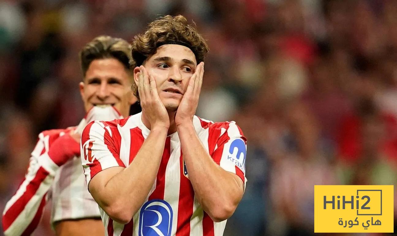 تهديد غير مباشر من برشلونة لـ ألفاريز