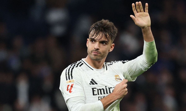 من كان منكم بلا خطيئة فليطرد أسينسيو من ريال مدريد