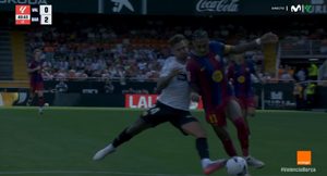 عاجل : فضيحة تحكيمية في مباراة برشلونة و فالنسيا