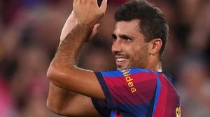 رقم رودري يثير تفاؤل برشلونة قبل مواجهة فينورد في دوري أبطال أوروبا