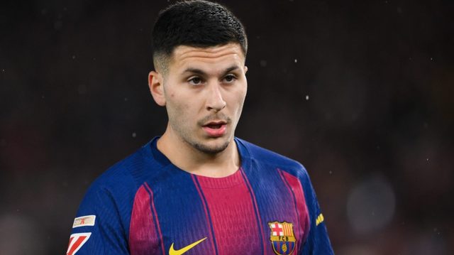 برشلونة يتعامل بحذر مع عودة روني بردغجي