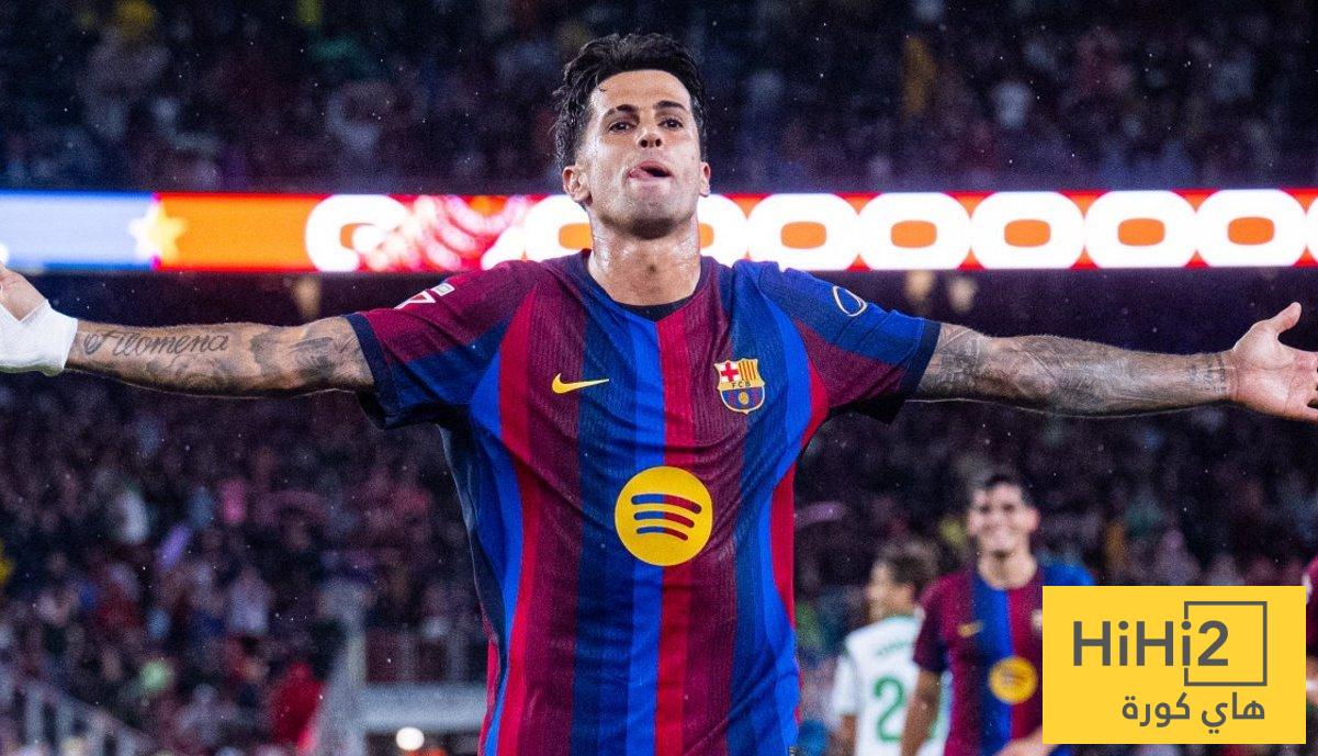 كانسيلو يغيّر وضعه في برشلونة.. الأرقام تكشف التحول