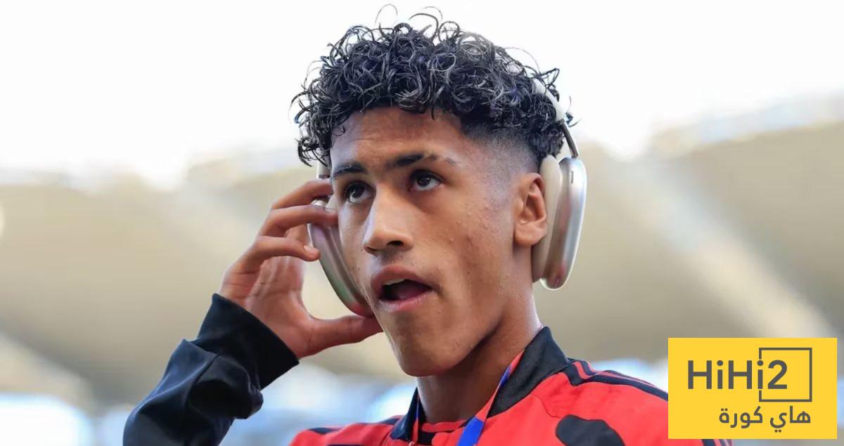ريال مدريد وبرشلونة يتصارعان على جوهرة مانشستر يونايتد.. ولكن هناك عقبة تمنع الصفقة